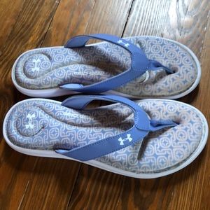 Under Armour Flip Flop Cushioned Sandals Size 8